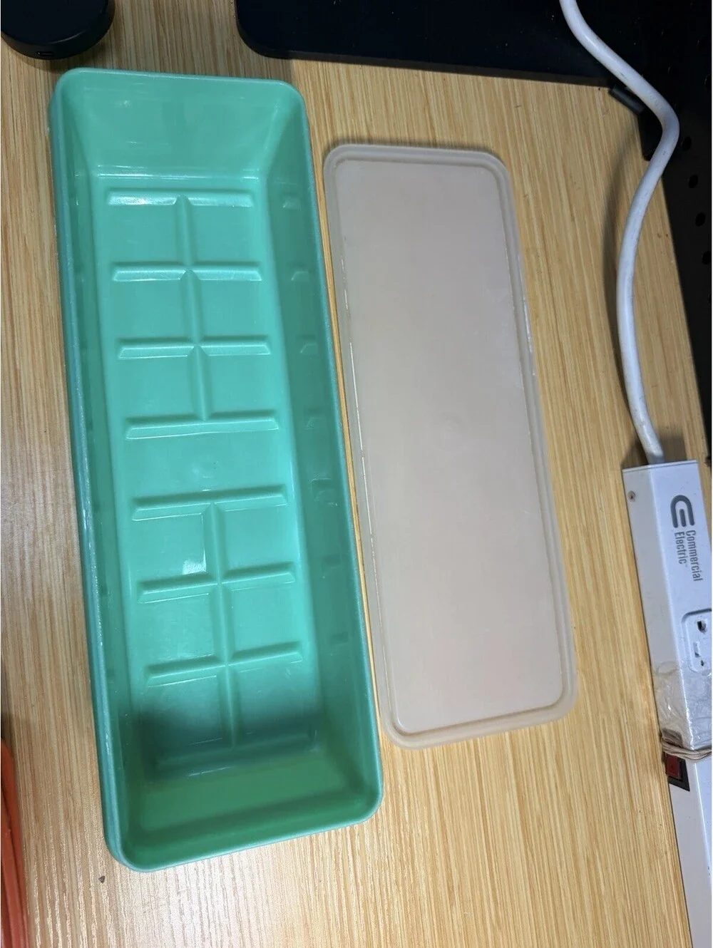 Vintage Tupperware Set of 2 Vegetable Keepers w/ Lids Insert Green Orange